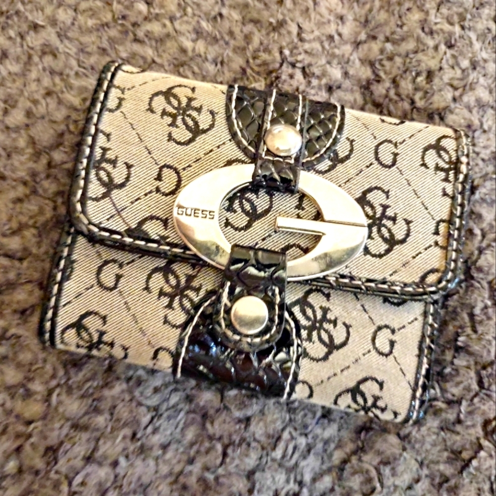 Guess Wallet Black and Grey